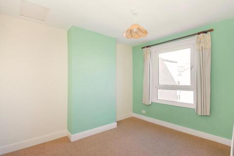 6S1CTN- Bedroom C.jpg