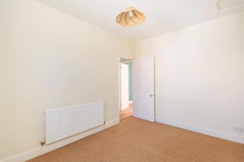6S1CTN- Bedroom A.jpg