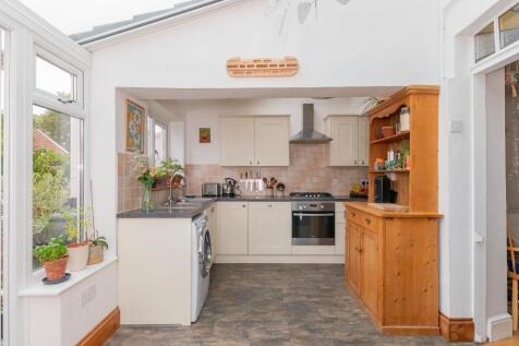 2N5BFS - Kitchen D.jpg