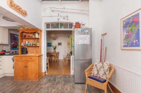 2N5BFS - Kitchen B.jpg