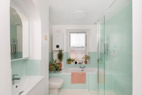 2N5BFS - Bathroom C.jpg
