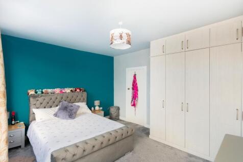 7K6AHD - Bedroom A.jpg