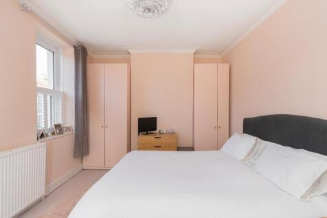 6I5RSE - Bedroom B.jpg