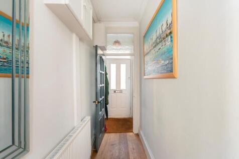 6I5RSE - Hallway A.jpg