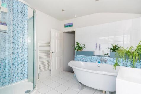 6I5RSE - Bathroom A.jpg