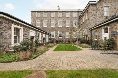 Loft House - Communal Garden.jpg