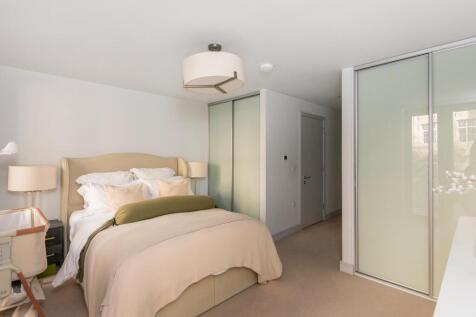 0F1HRE - Bedroom F.jpg