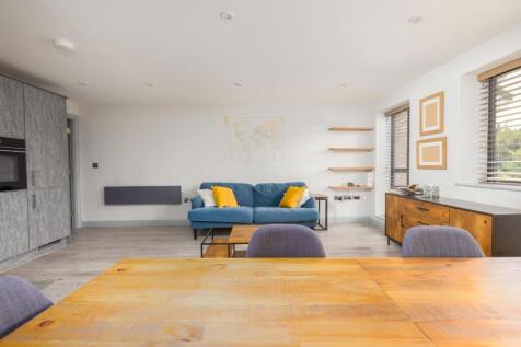Flat 7, Avon View, 153 Crews Hole Road, BS5-10.jpg