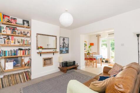 2F9SBTN - Living Room D.jpg