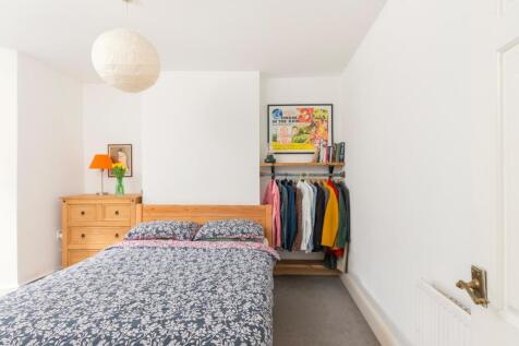 2F9SBTN - Bedroom D.jpg