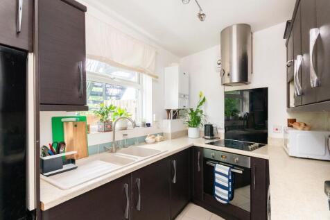 2F9SBTN - Kitchen B.jpg