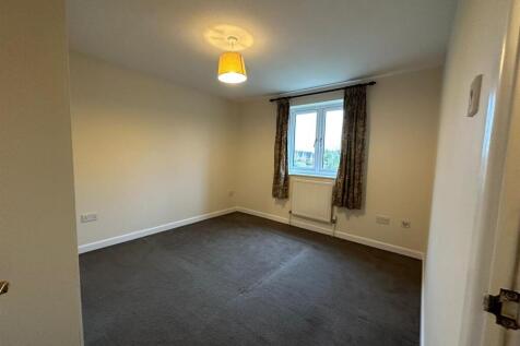 3 Anna Pav - Bedroom 2.jpg
