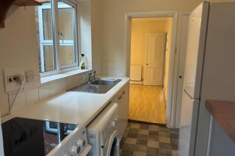 21 Edward Street Kitchen.jpg