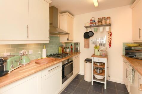 12 Lime Grove-3.jpg