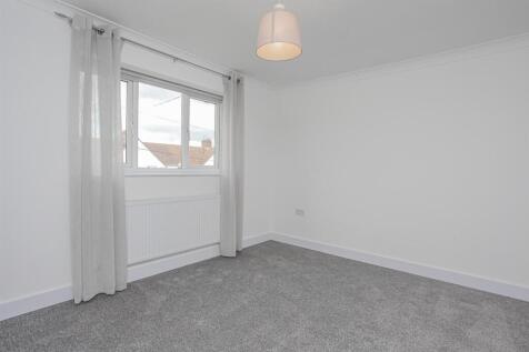 Bedroom 3.jpg