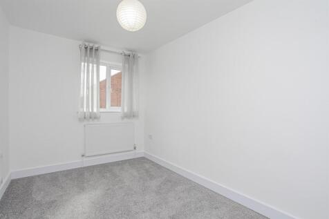 Bedroom 4.jpg