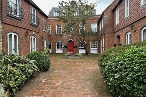 4 The Courtyard Front.jpg