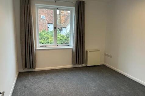 Bedroom One.jpg