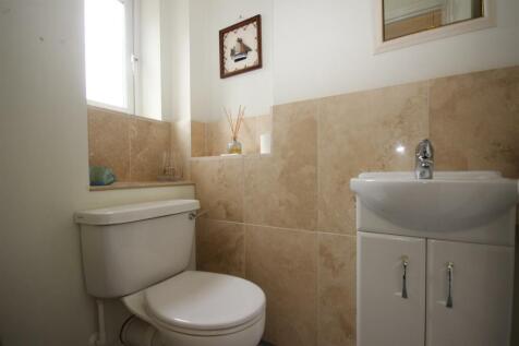 Cloakroom/WC