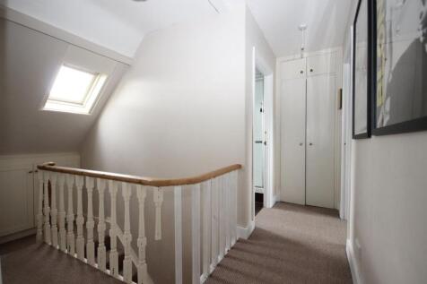 2ND FLOOR LANDING