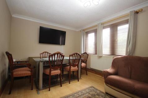LOUNGE/DINER