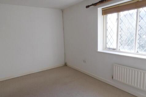 Bedroom 1 (2)
