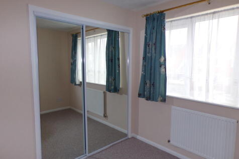 Bedroom 1 (2)
