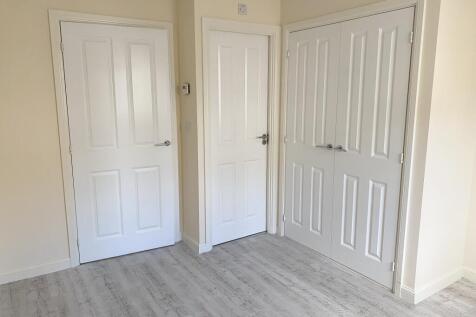 Bedroom 1 (2)