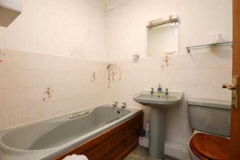 en-suite bathroom