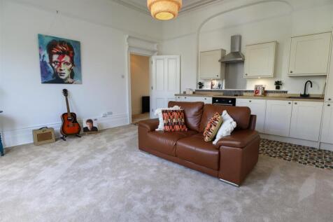 Open-plan kitchen/living room