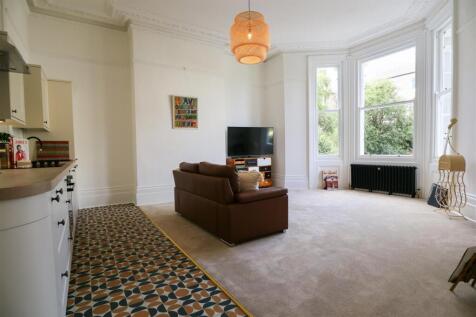 Open-plan kitchen/living room