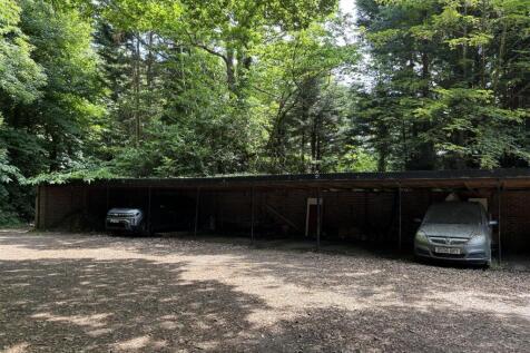 Carport/Garage