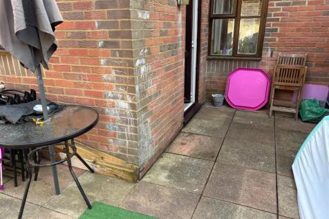 Courtyard garden