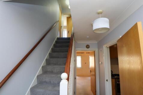 Stairs to 1st floor landing
