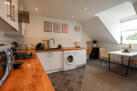Kitchen/living room