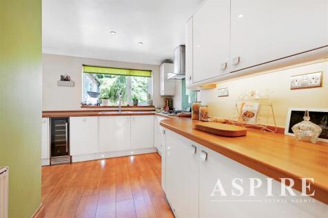 Aspire High Road4.jpg