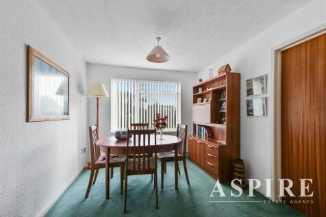 Lounge / Dining Room