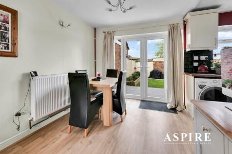 Aspire Benfleet2001.jpg