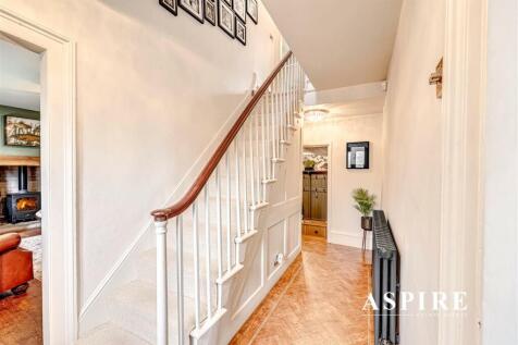 Aspire Estate Agents1016.jpg
