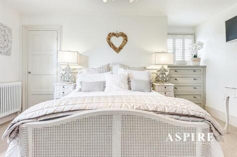 Aspire Estate Agents1019.jpg