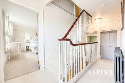 Aspire Estate Agents1023.jpg