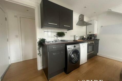 Flat 5 Jacobs Court41000.jpg