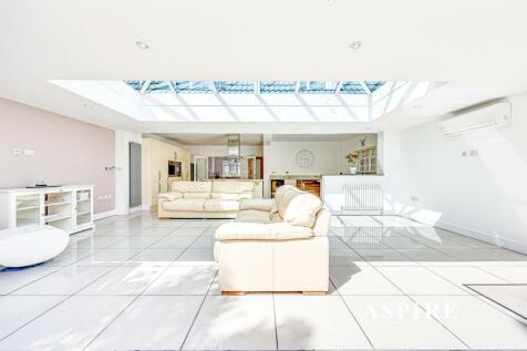 Aspire Estate Agents34.jpg