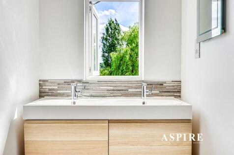 Aspire Estate Agents25.jpg