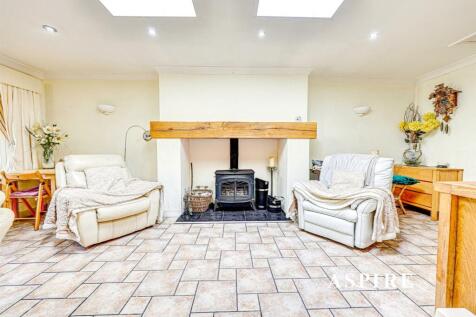 Aspire Estate Agents18.jpg