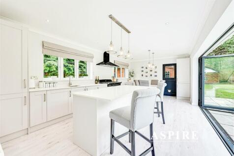 Aspire Estate Agents1.jpg