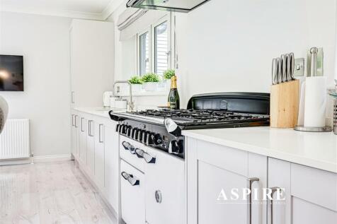 Aspire Estate Agents4.jpg
