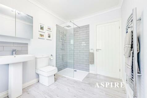 Aspire Estate Agents18.jpg