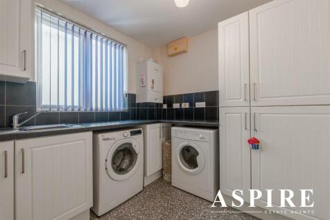 14 ST JOHNS CLOSE- 21-12-24-6.jpg