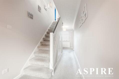 14 ST JOHNS CLOSE- 21-12-24-1.jpg
